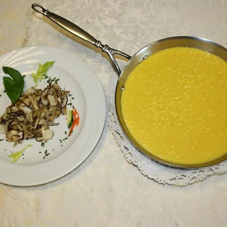 Hotel Ristorante Cicin Casale Corte Cerro